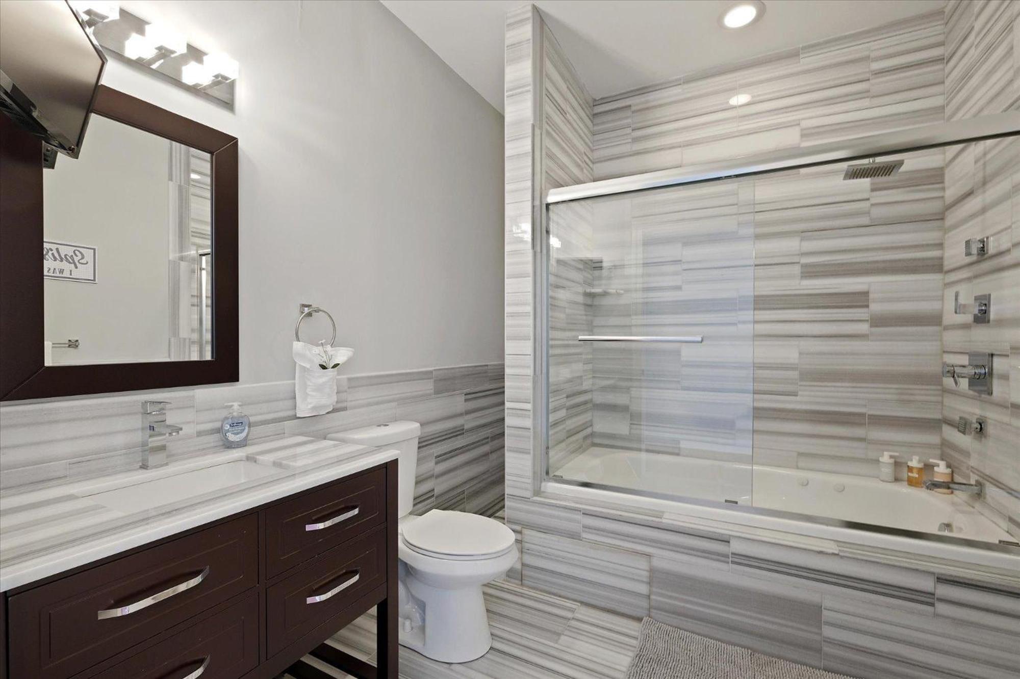 Luxury Near Center Philadelphia