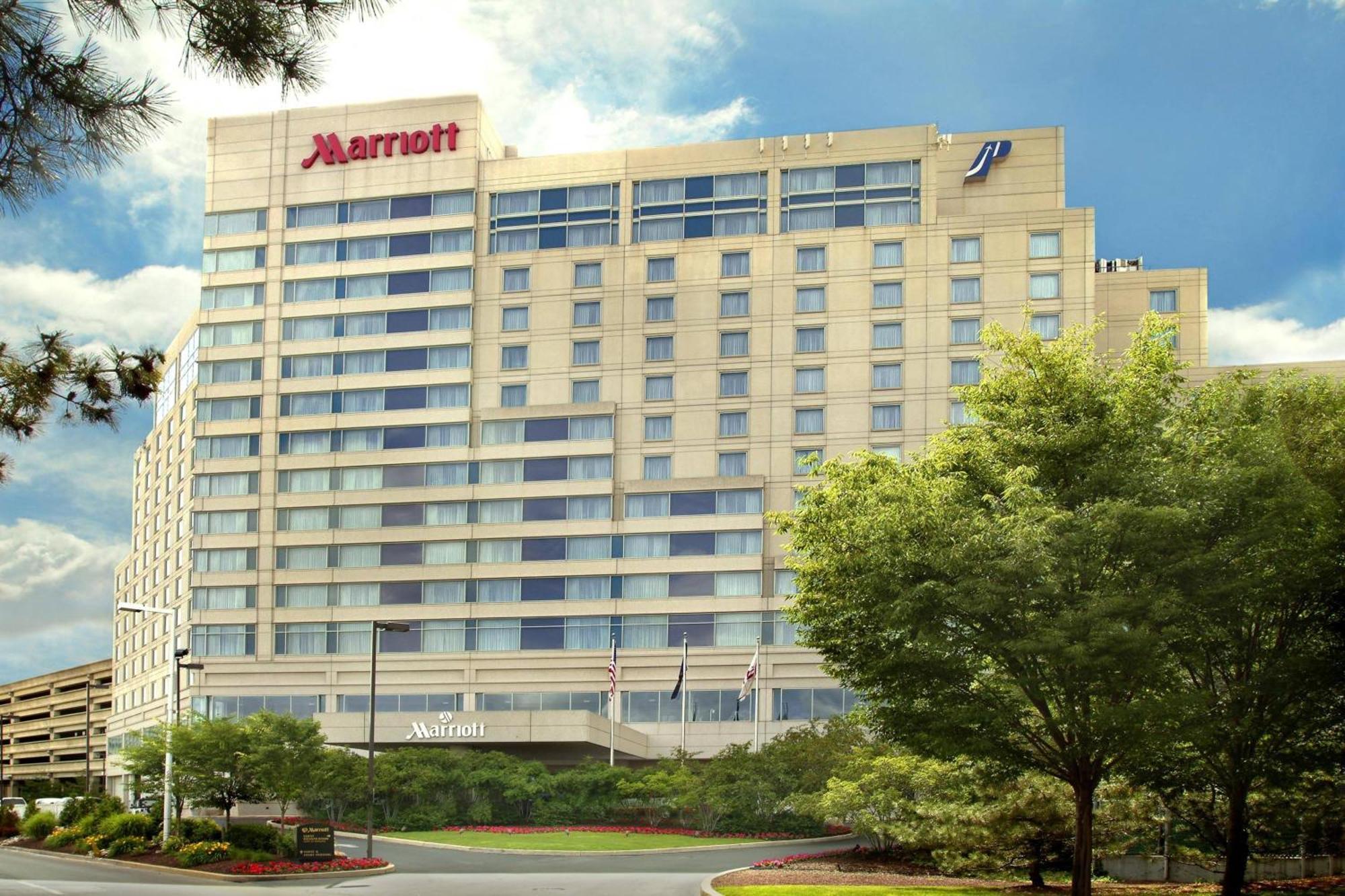 Airport Marriott 4*