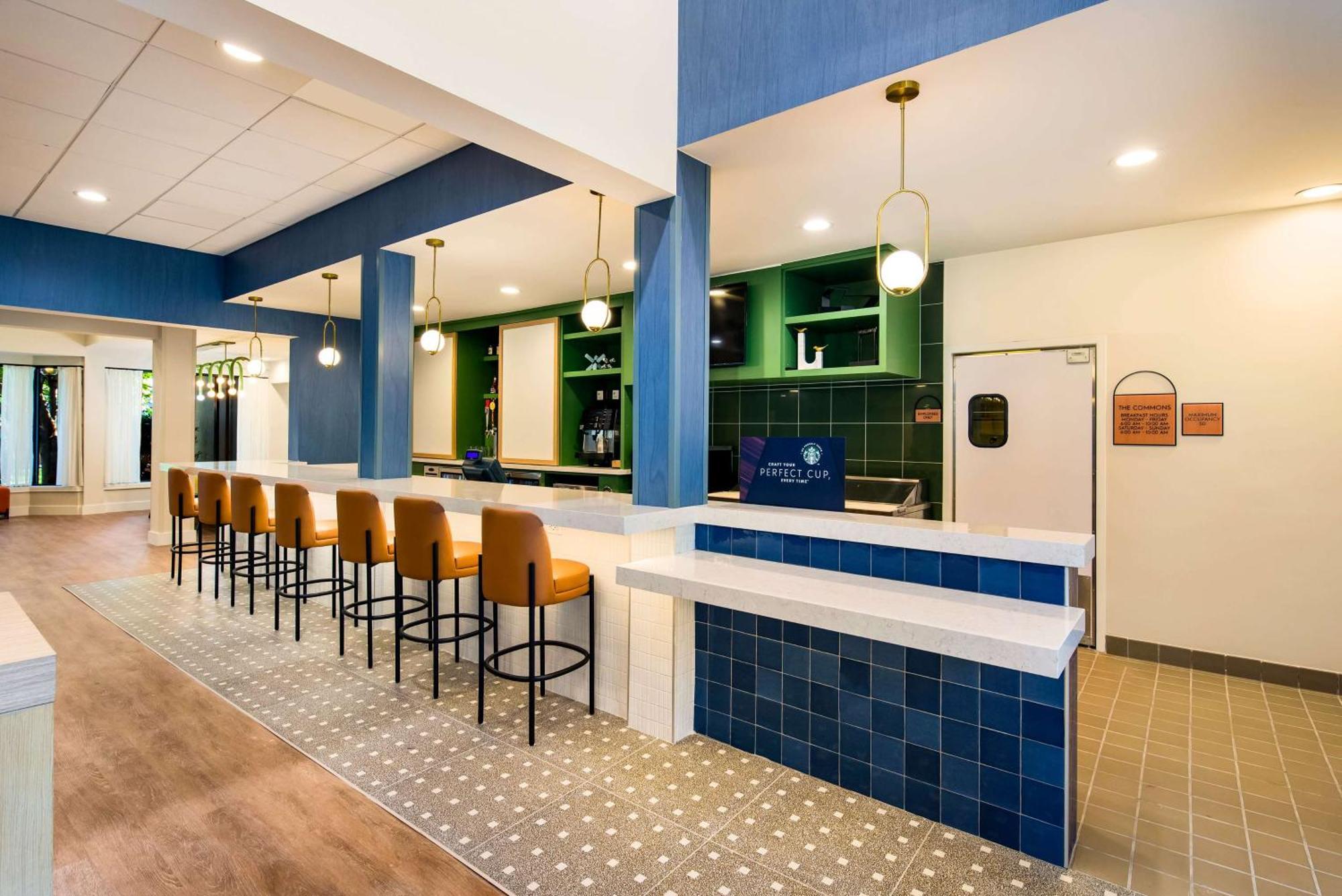 Sonesta Select Airport Hotel 3*