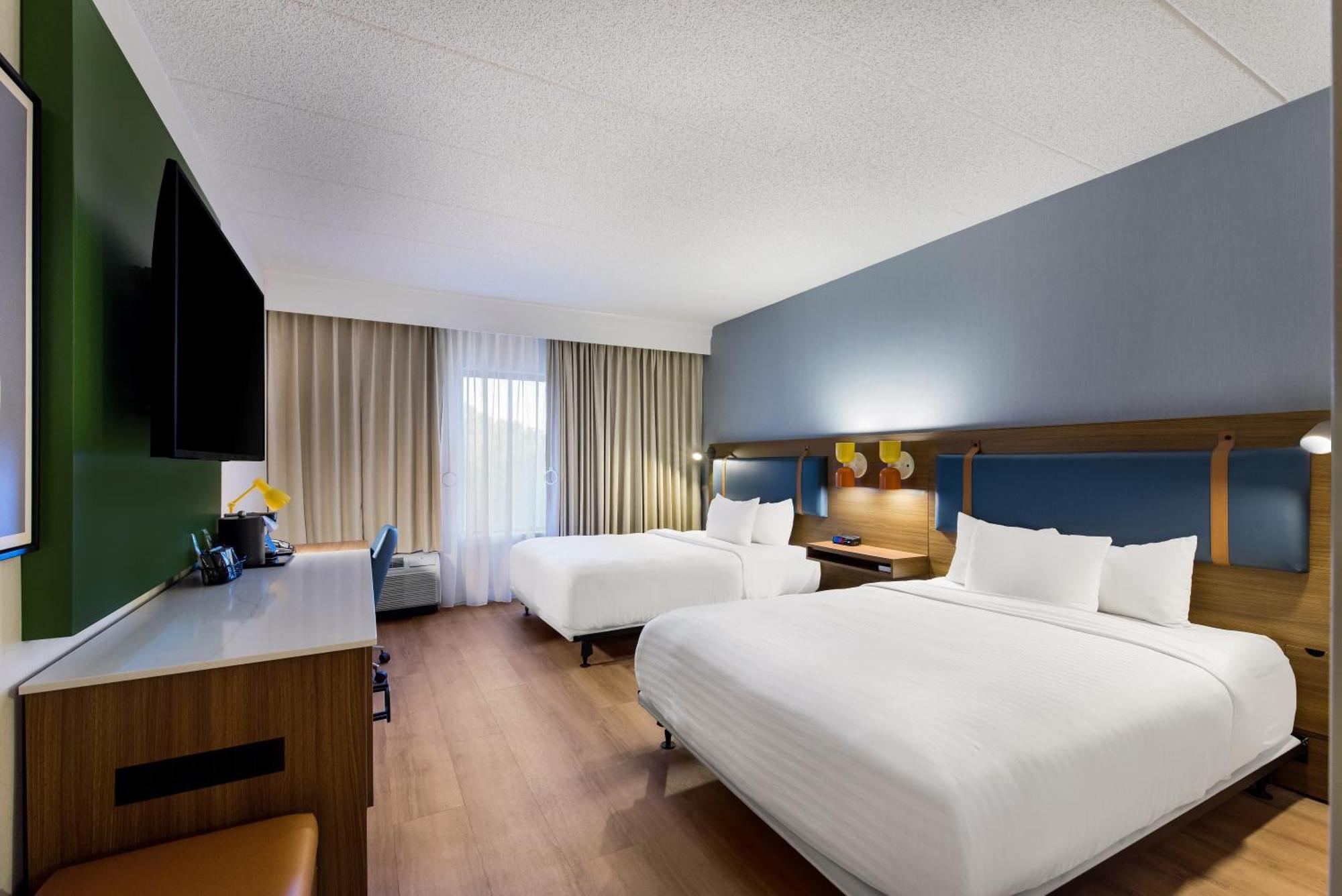 Sonesta Select Airport