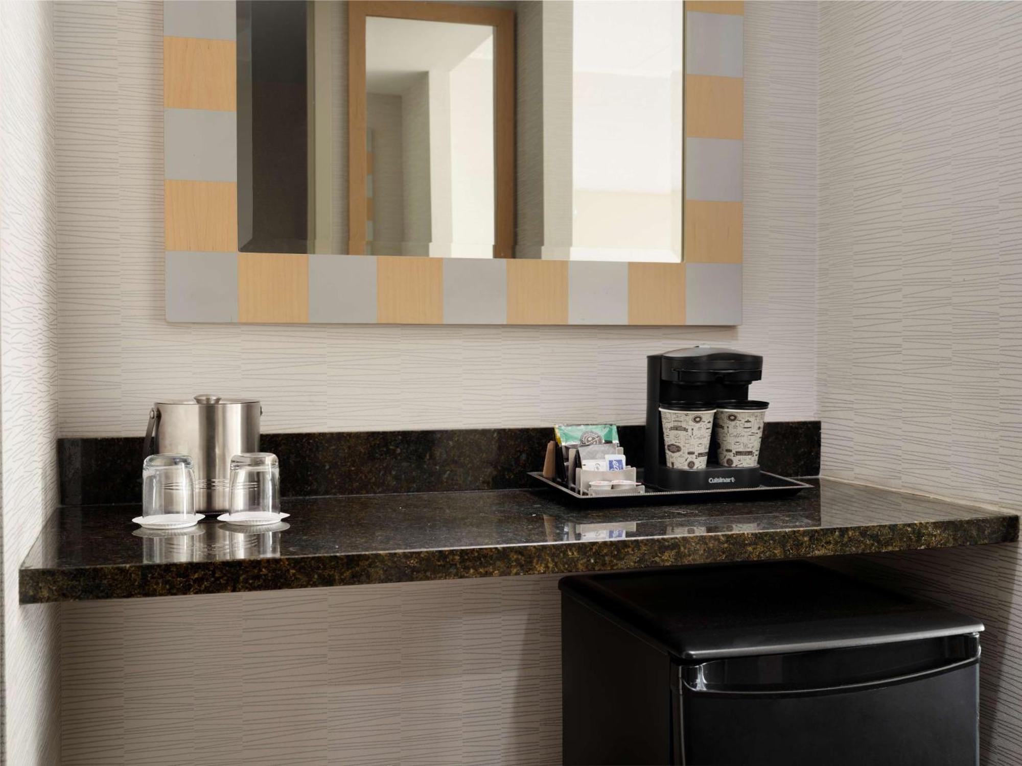 Doubletree By Hilton Center 4*