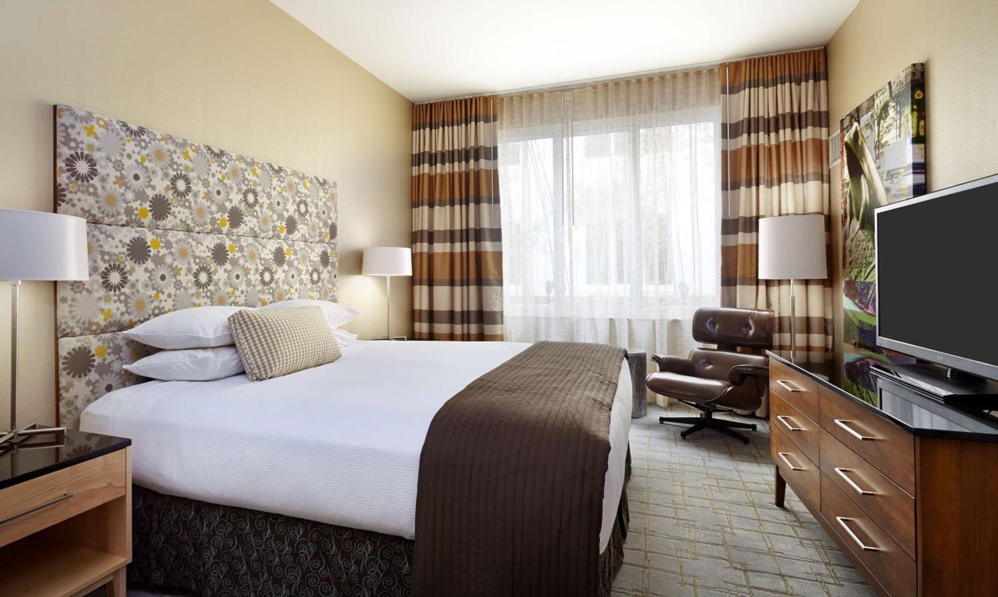 Doubletree By Hilton Center