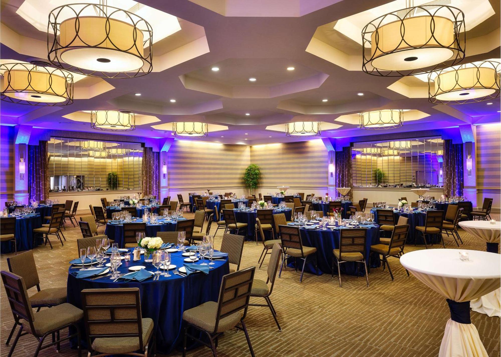 Hotel Doubletree By Hilton Center 4*