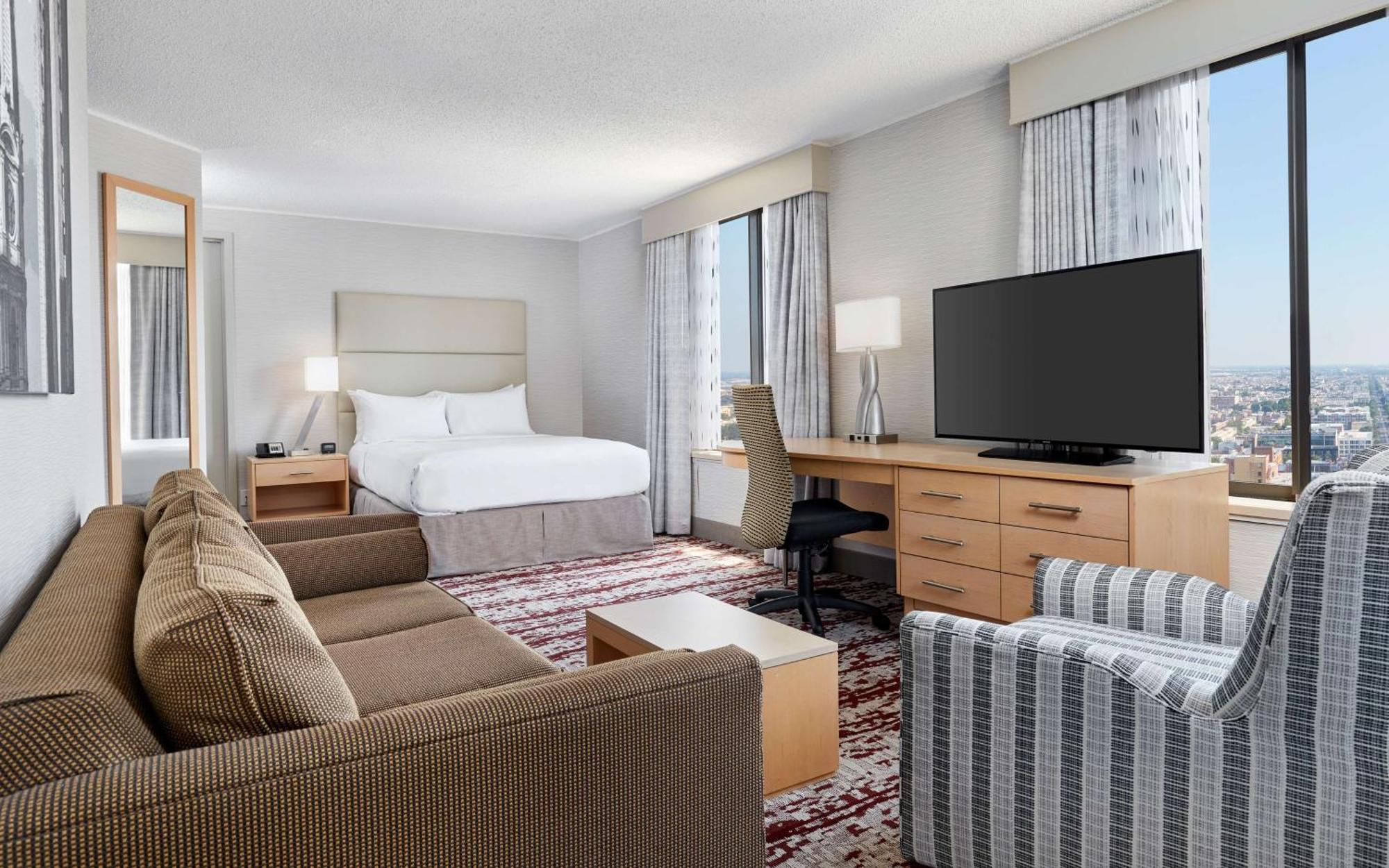 Doubletree By Hilton Center 4*