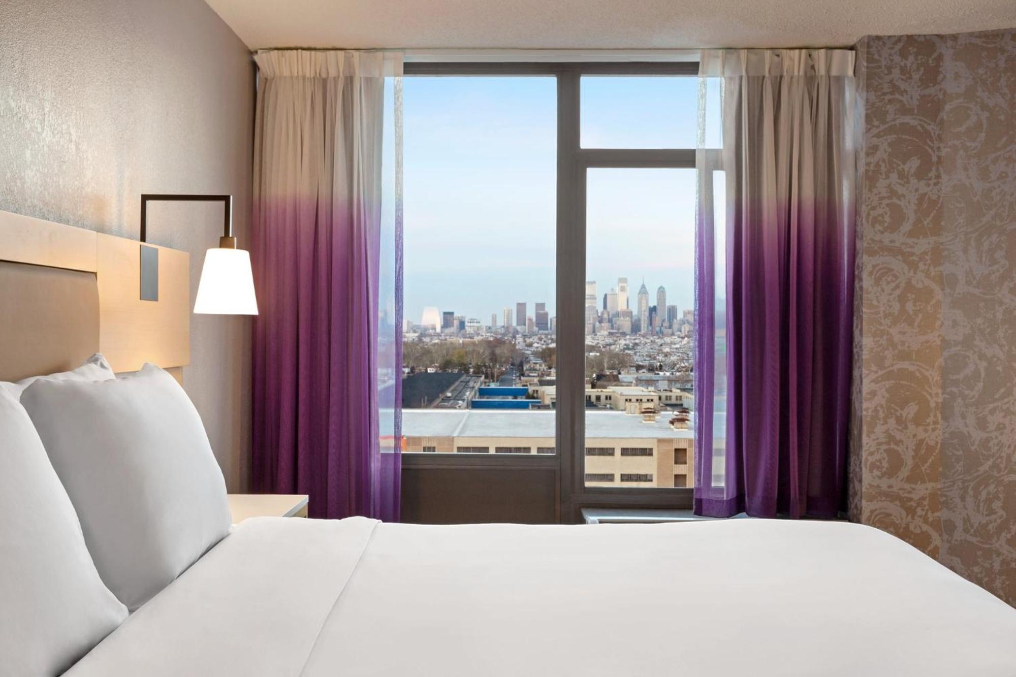 Arpt-stadium Area By Ihg 3*