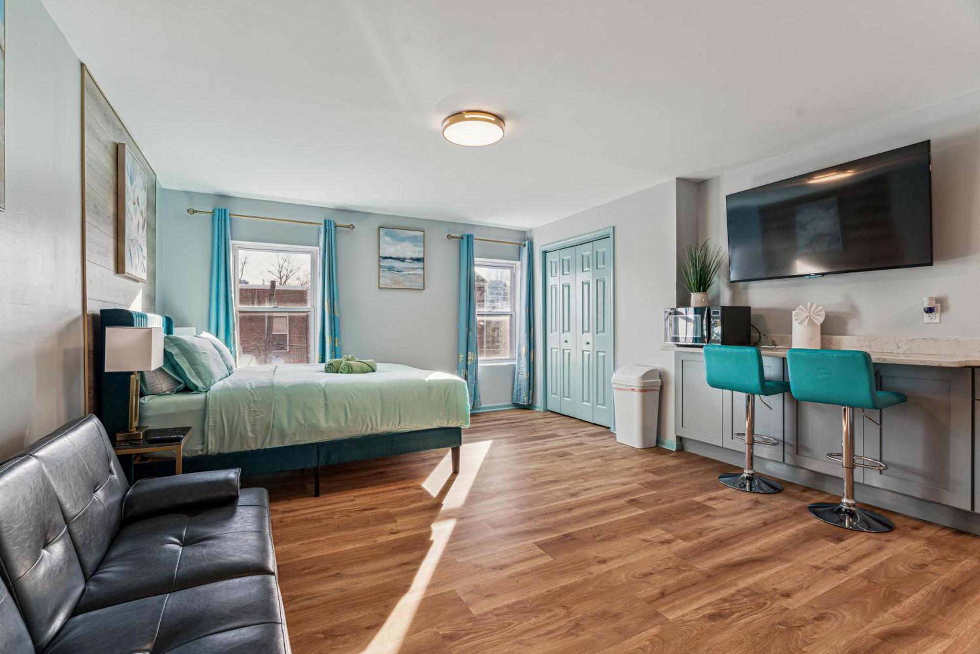 Apartment At Luna At Spring Garden *