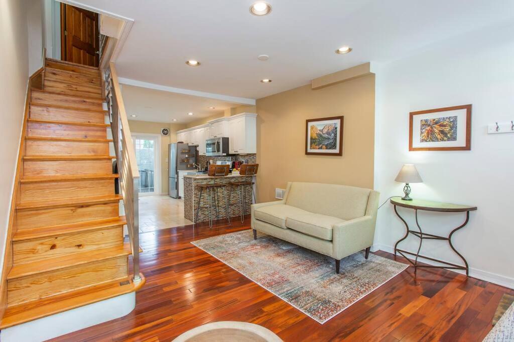 Holiday home Walk Everywhere From Renovated 3bd Bella Vista Gem *