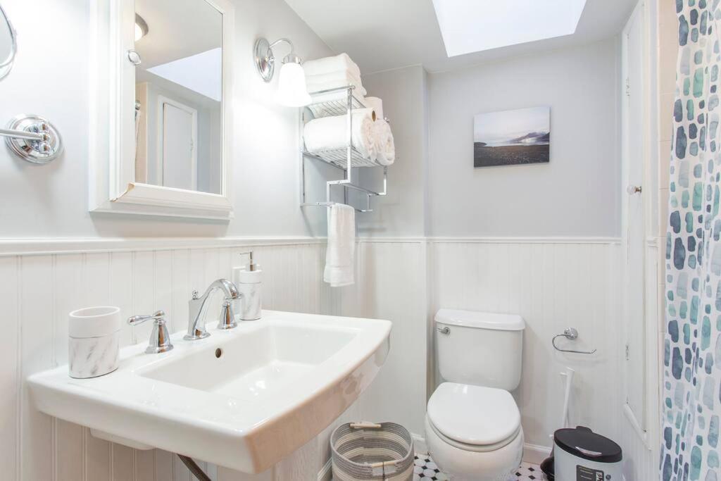 Holiday home Walk Everywhere From Renovated 3bd Bella Vista Gem *