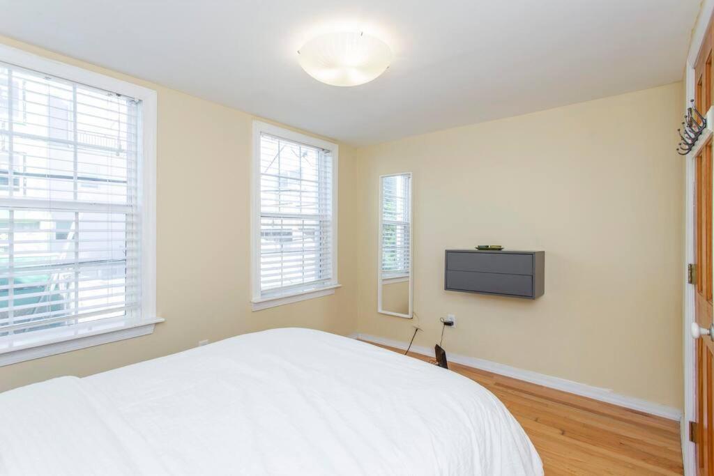 Holiday home Walk Everywhere From Renovated 3bd Bella Vista Gem *