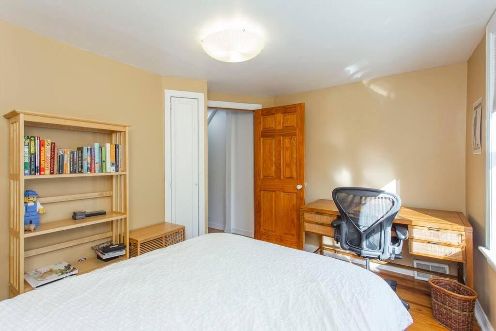 Holiday home Walk Everywhere From Renovated 3bd Bella Vista Gem Philadelphia