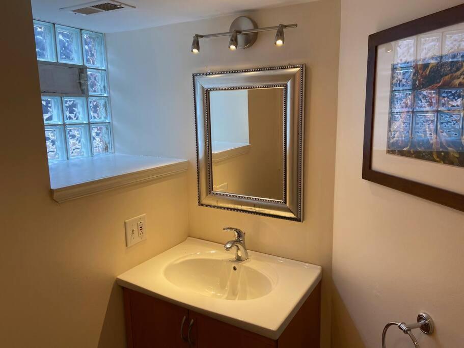 Walk Everywhere From Renovated 3bd Bella Vista Gem