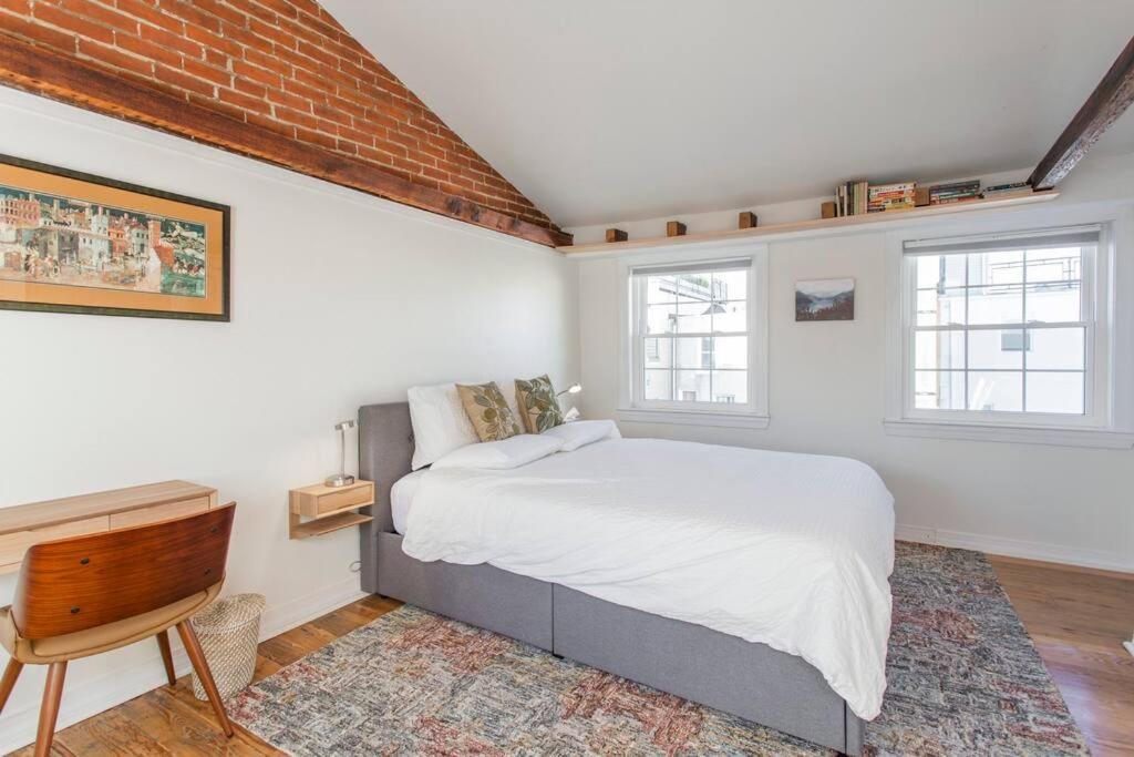 Holiday home Walk Everywhere From Renovated 3bd Bella Vista Gem Philadelphia