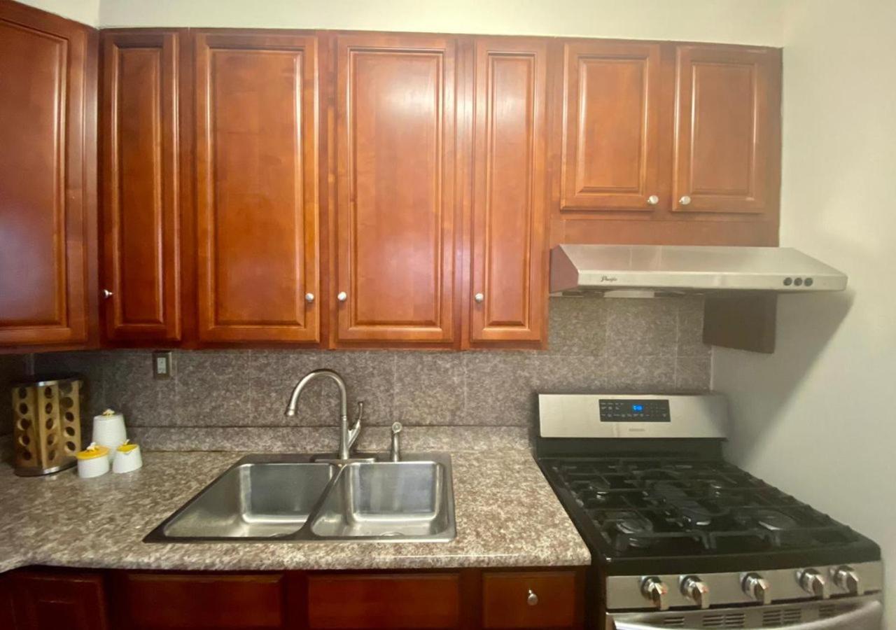 Historic Townhouse Oasis With En-suite Bathroom Apartment *