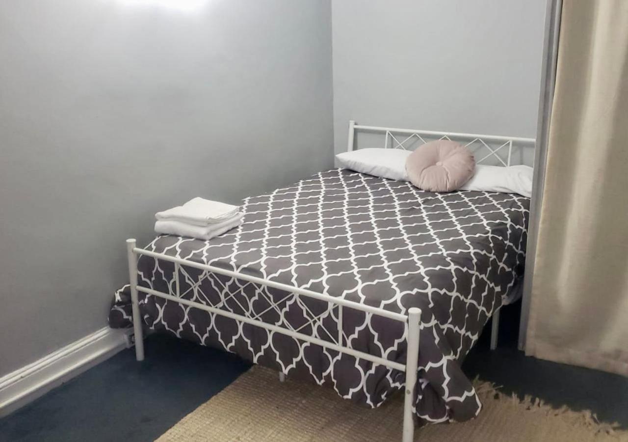 Oui On Ludlow - Entire House And Private In Apartment Philadelphia