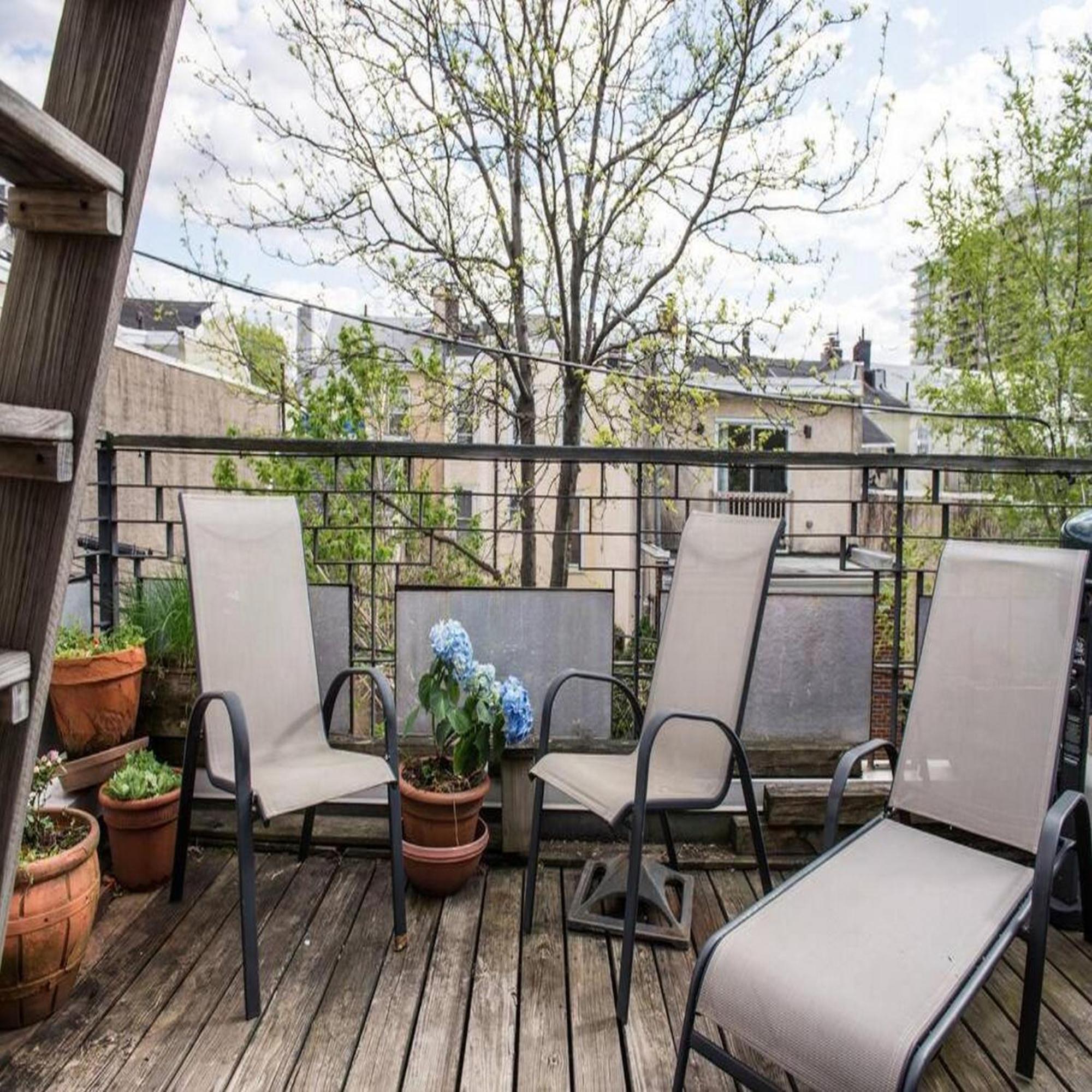 One-of-a-kind Artist's In Fairmount Philadelphia