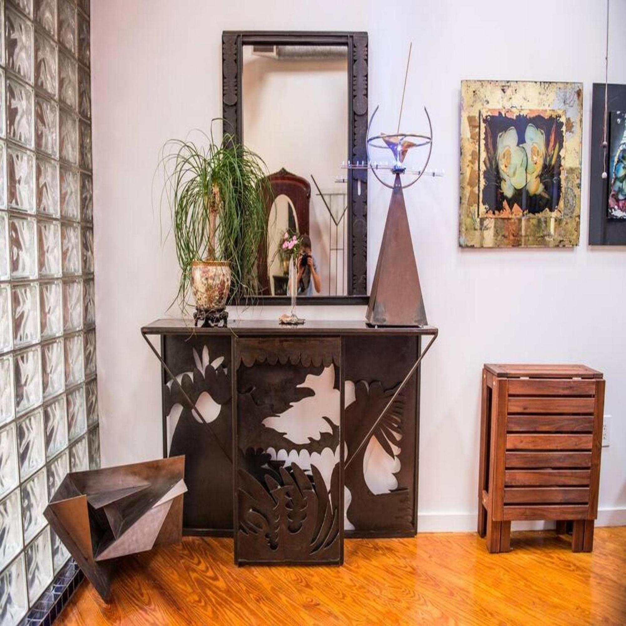 One-of-a-kind Artist's In Fairmount *