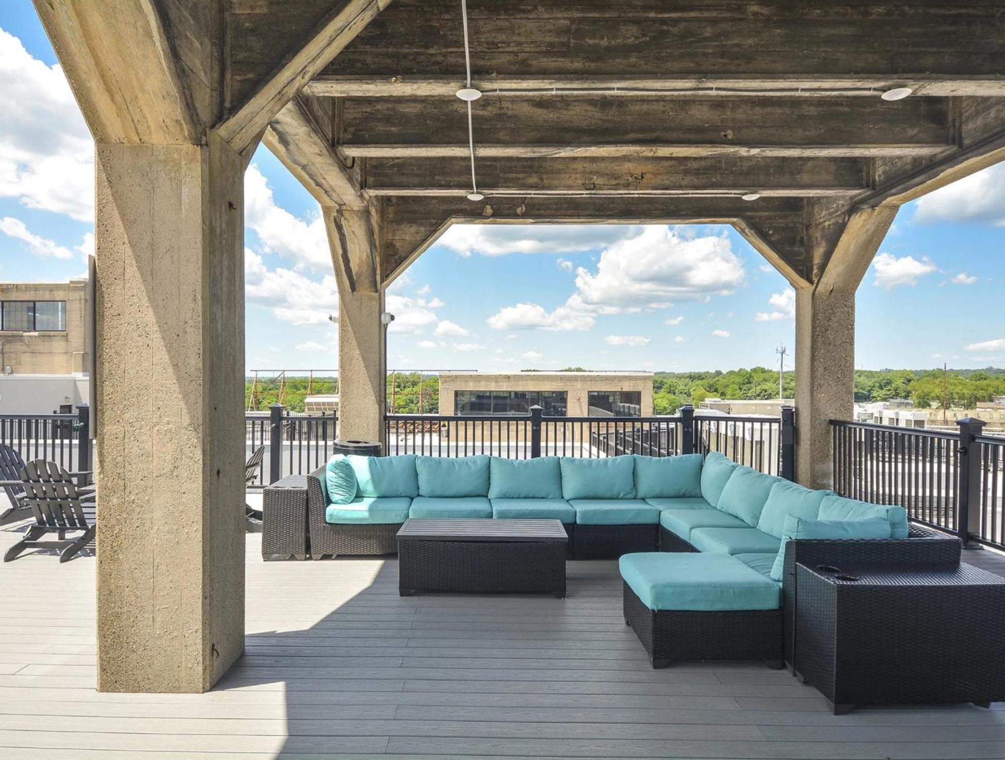 Large Studios, 1br, Free Parking, Gym, Game Apartment