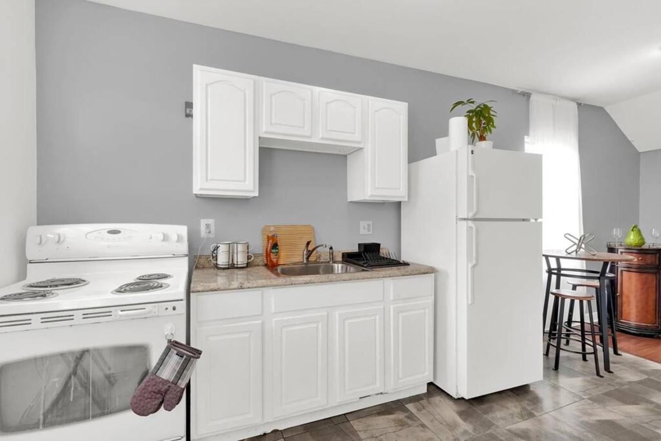 Apartment Open Flat By Park & Metro Philadelphia