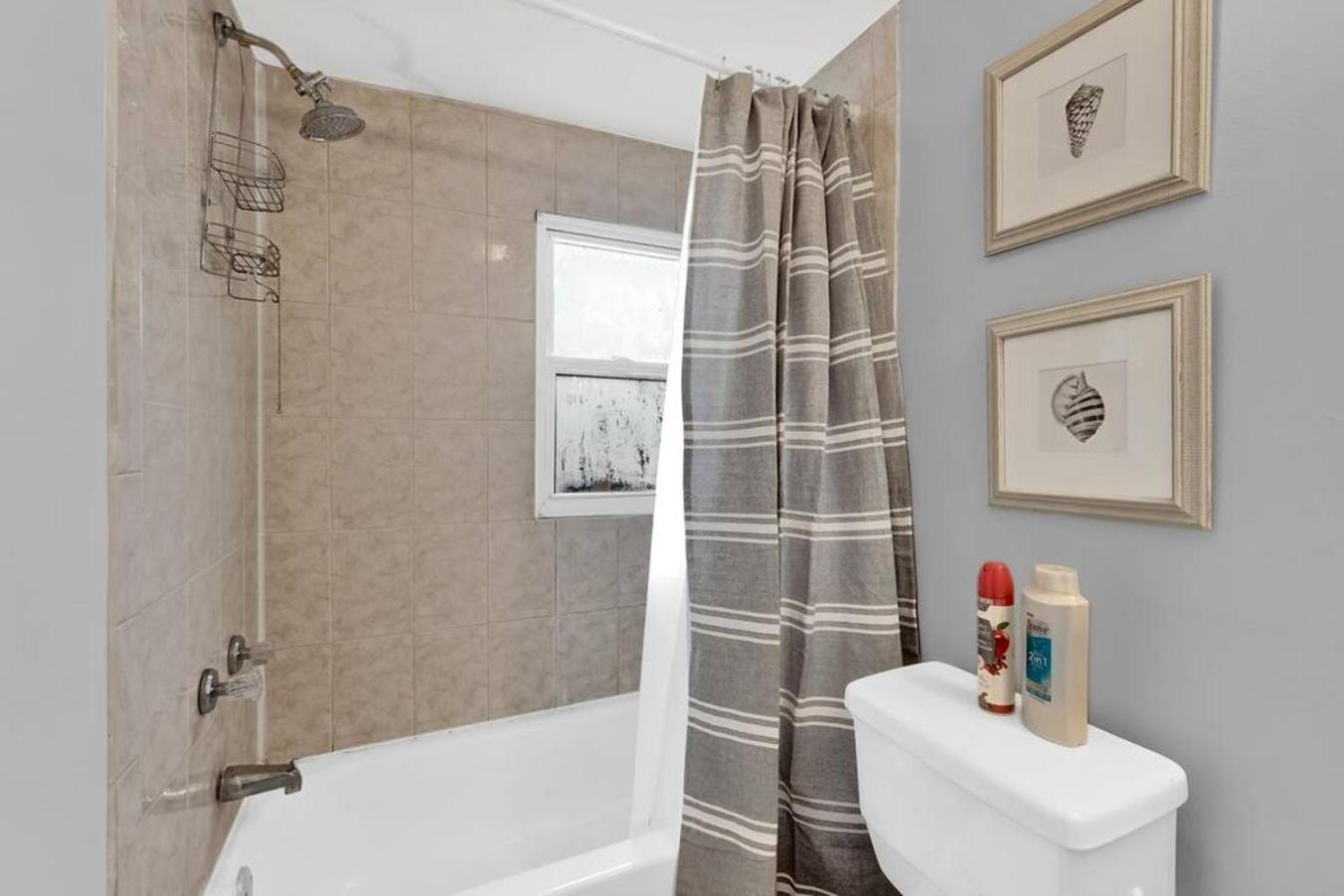 Open Flat By Park & Metro Apartment Philadelphia