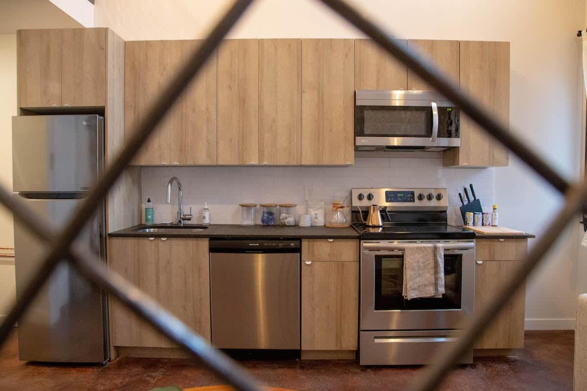 Reading Viaduct Loft, Center, Contactless Check In *