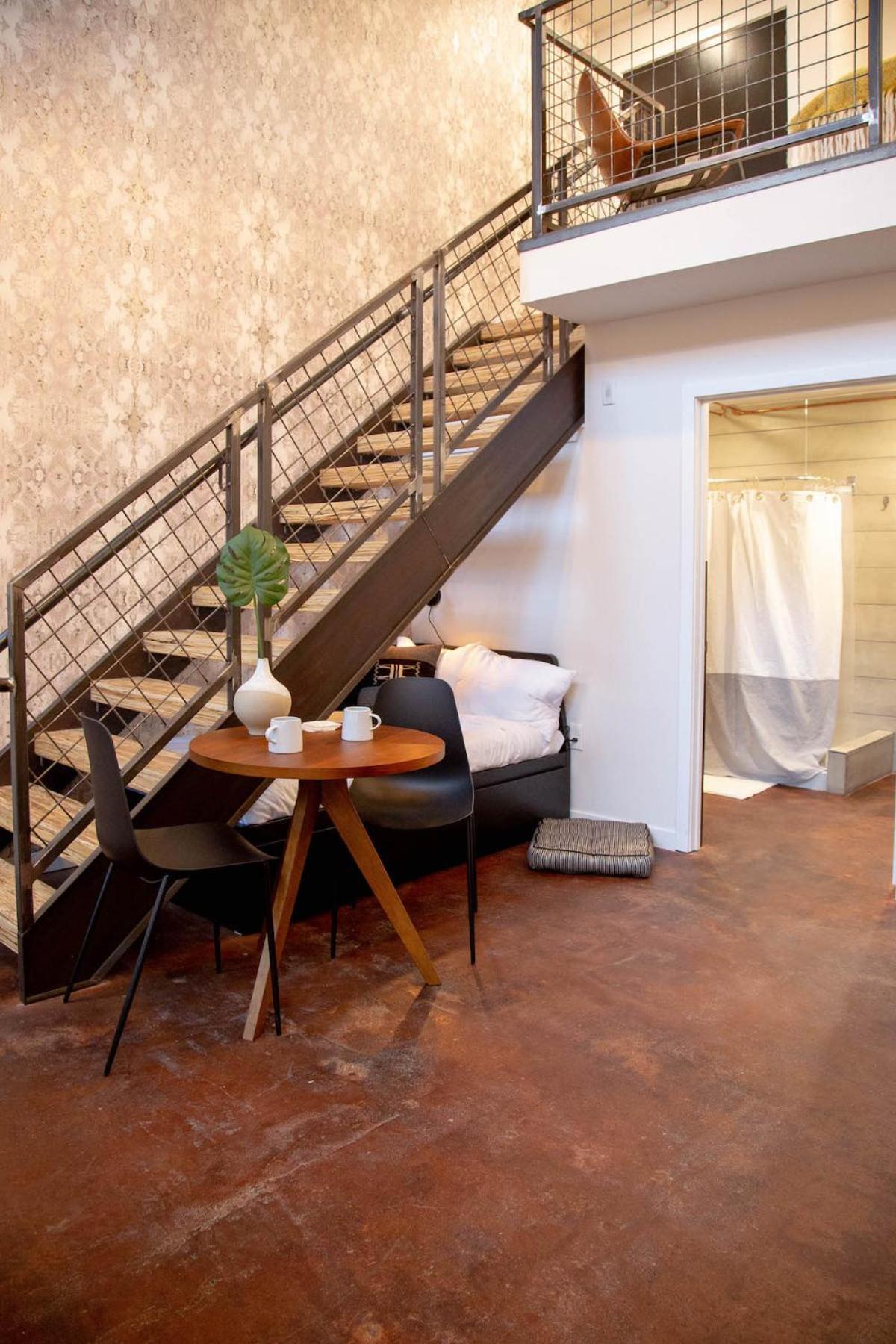 Apartment Reading Viaduct Loft, Center, Contactless Check In