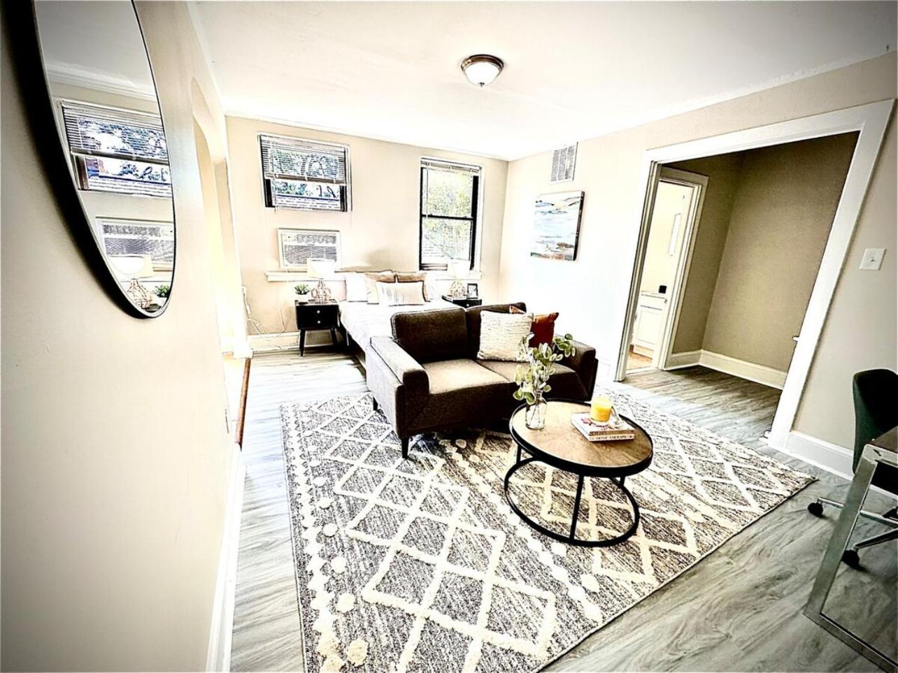 Lennox C301 Peaceful & Perfect Apartment