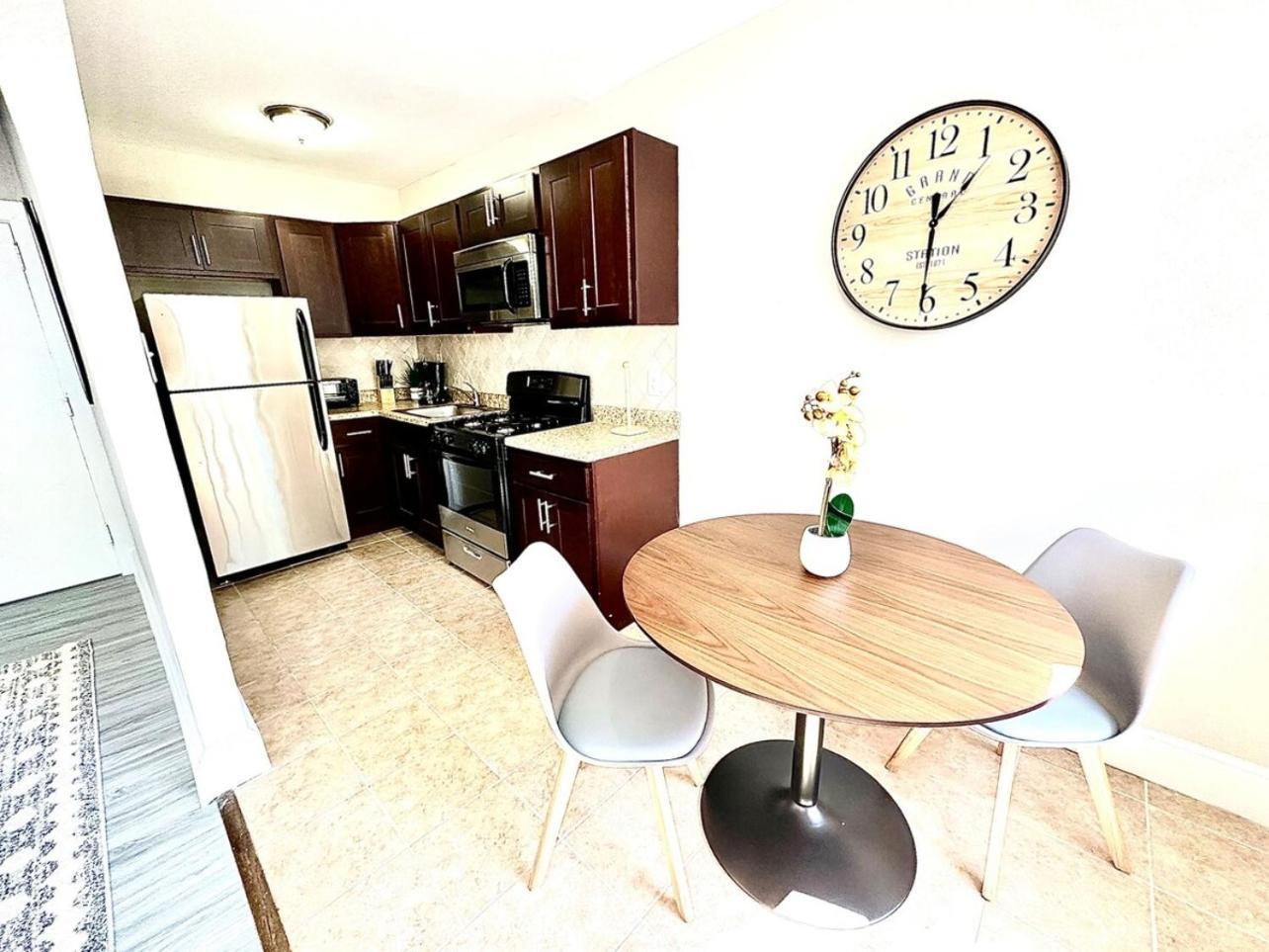 Apartment Lennox C301 Peaceful & Perfect