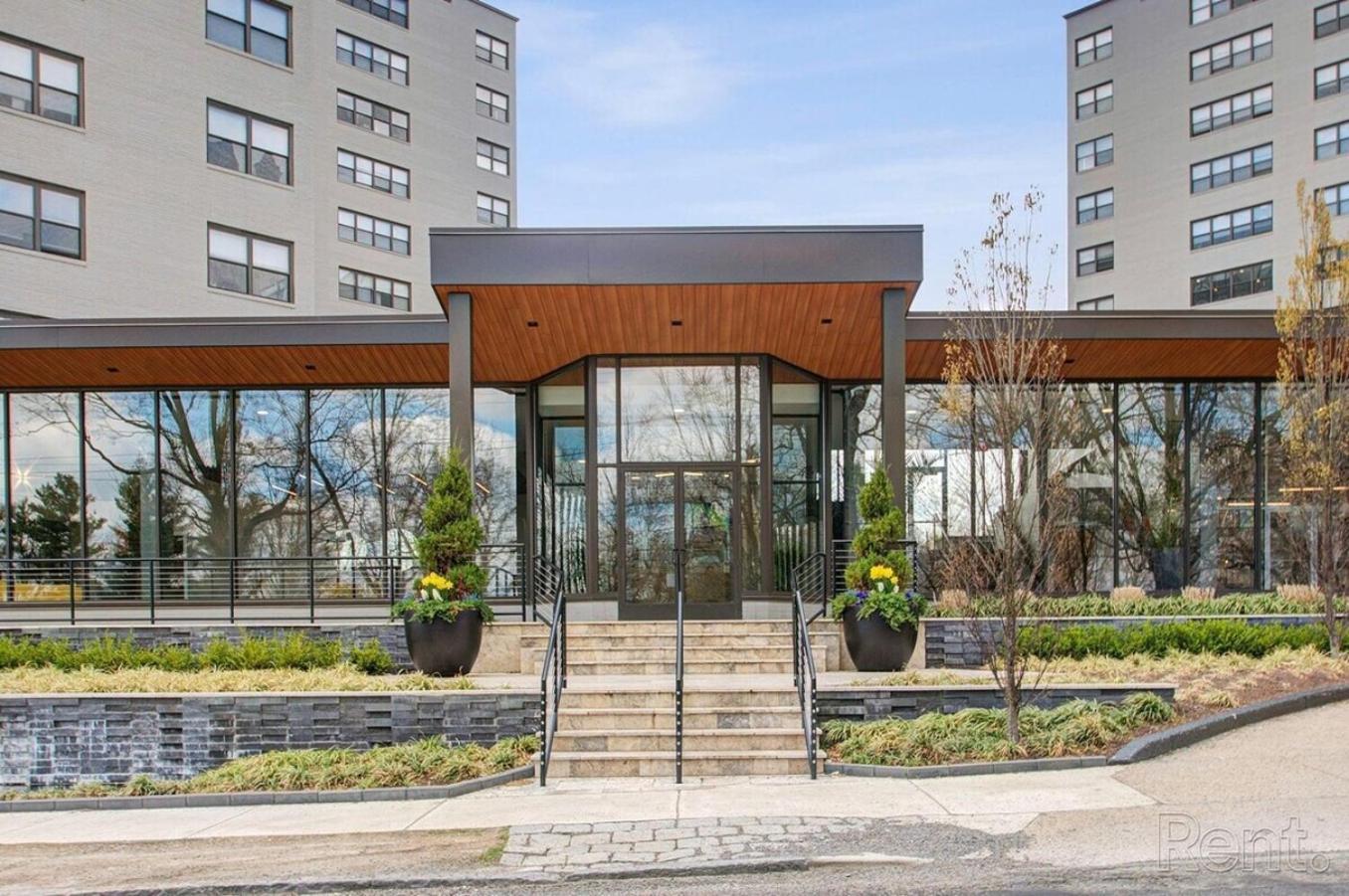 Avenue A601 Perfect 1br With A Gym, Parking, Pool