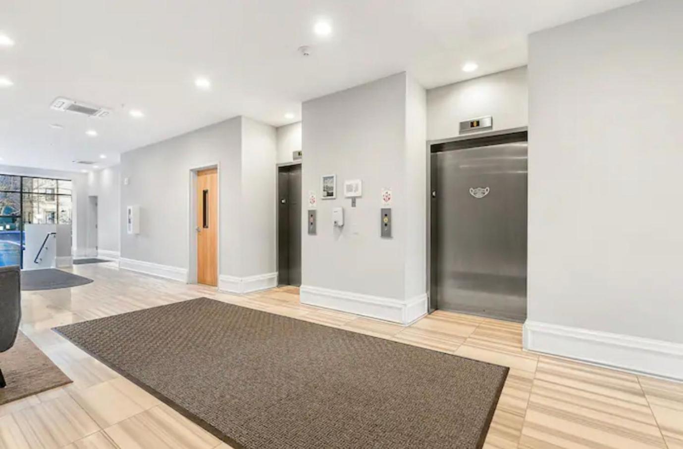 Luxury Near Center