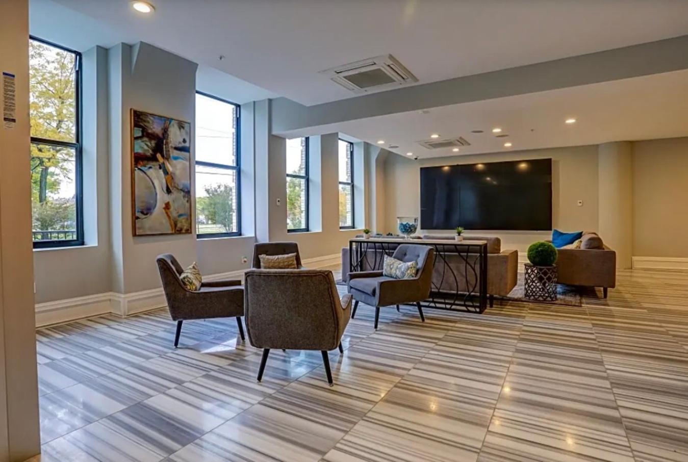 Luxury Near Center Apartment Philadelphia