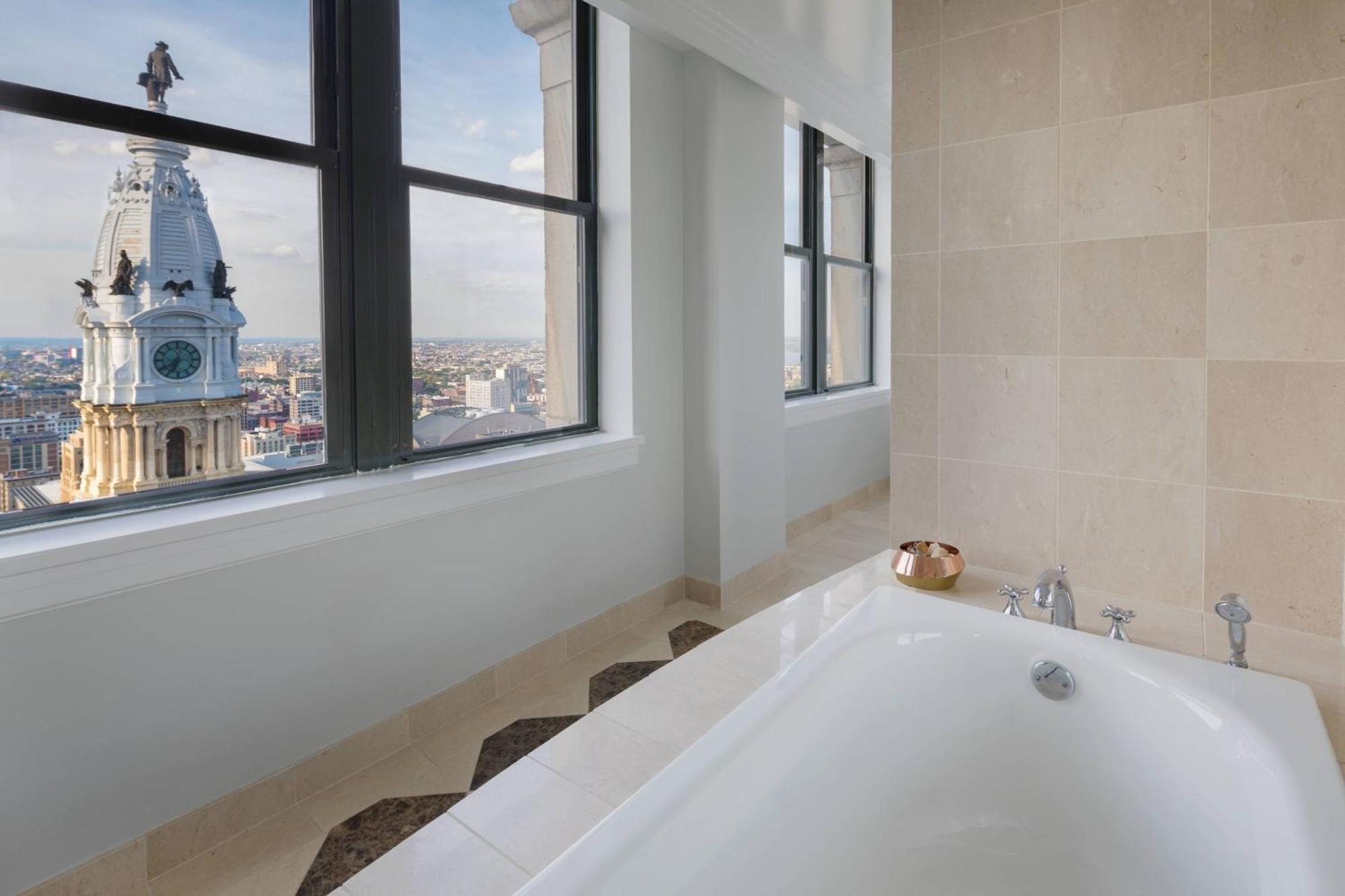 Hotel The Ritz-carlton,