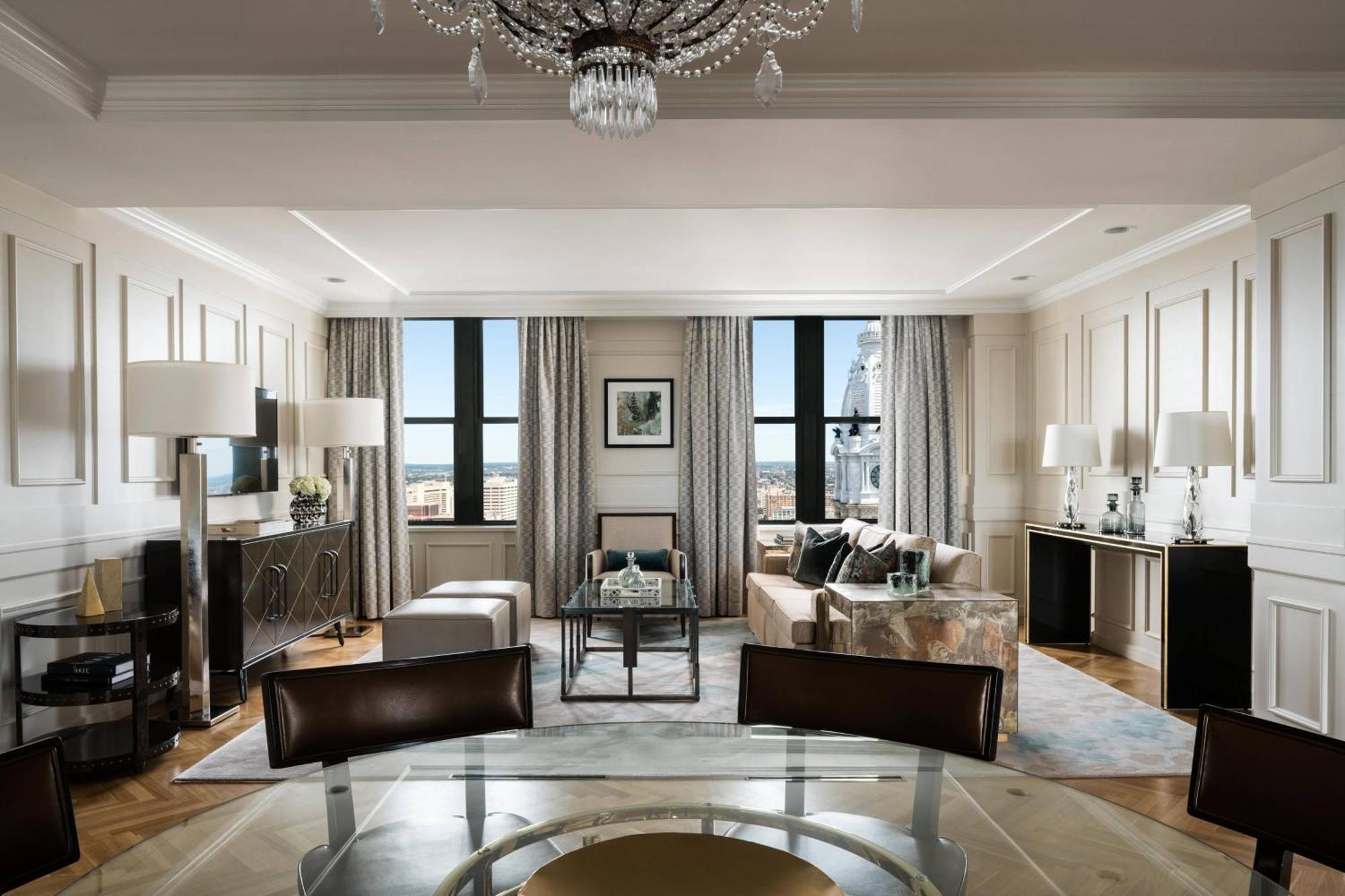 The Ritz-carlton, Hotel 5*