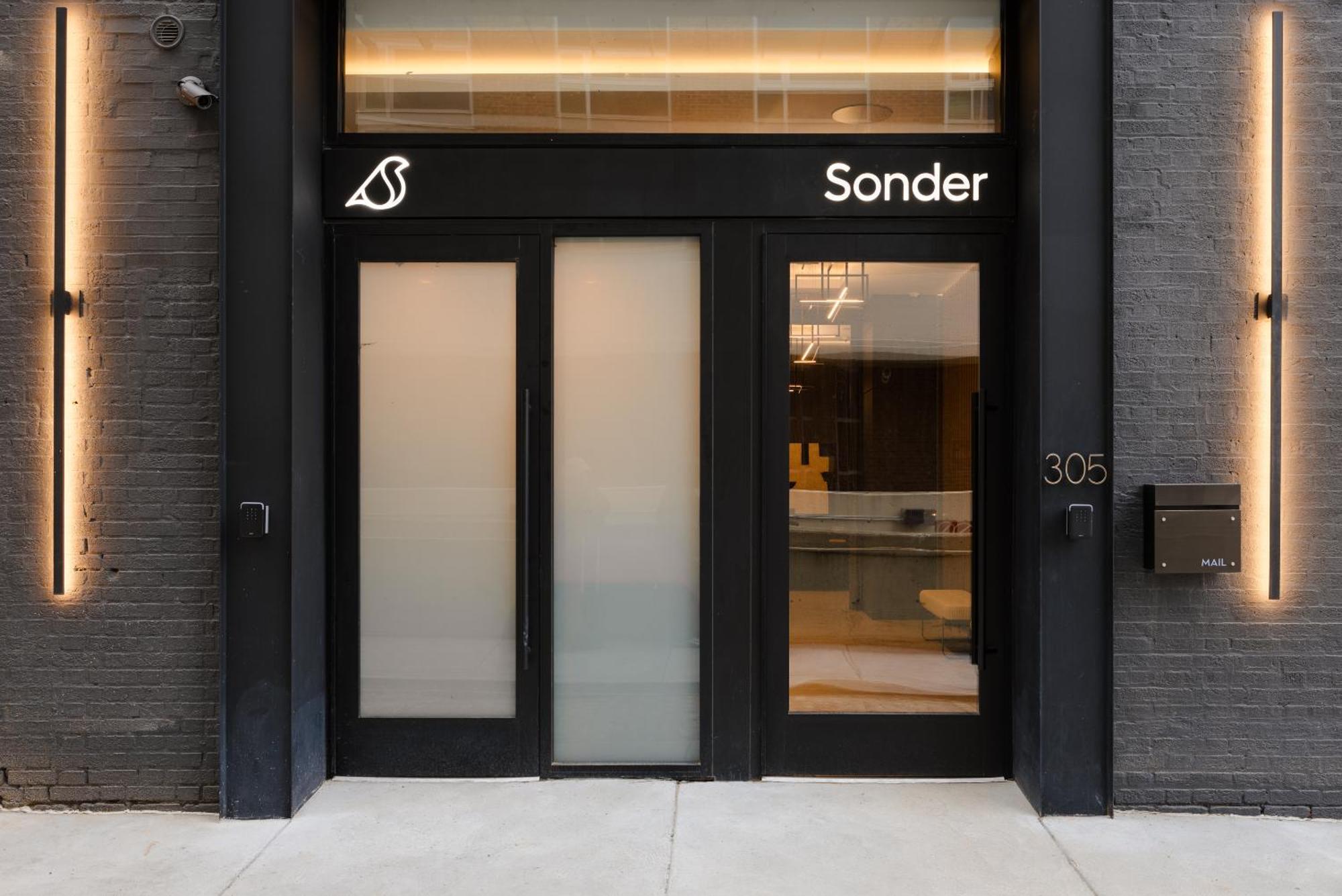 Sonder Onyx