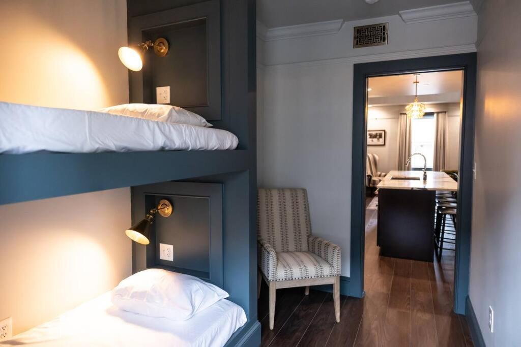 The Gas Lamp - 3br * Philadelphia