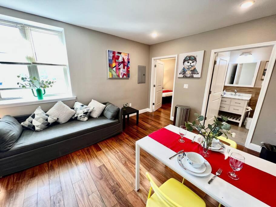 Apartment 404 Rose In The 1 Bd Living In Center Philadelphia