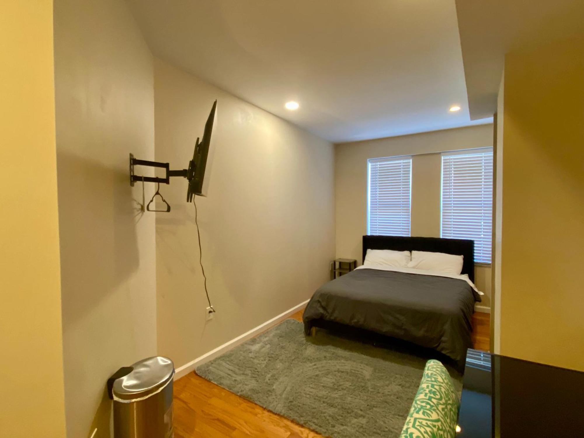Historic Townhouse Oasis With En-suite Bathroom Apartment Philadelphia