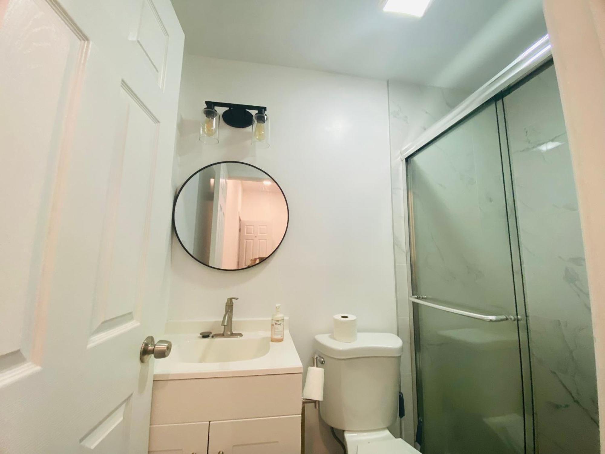 Apartment Oui On Ludlow - Entire House And Private In *