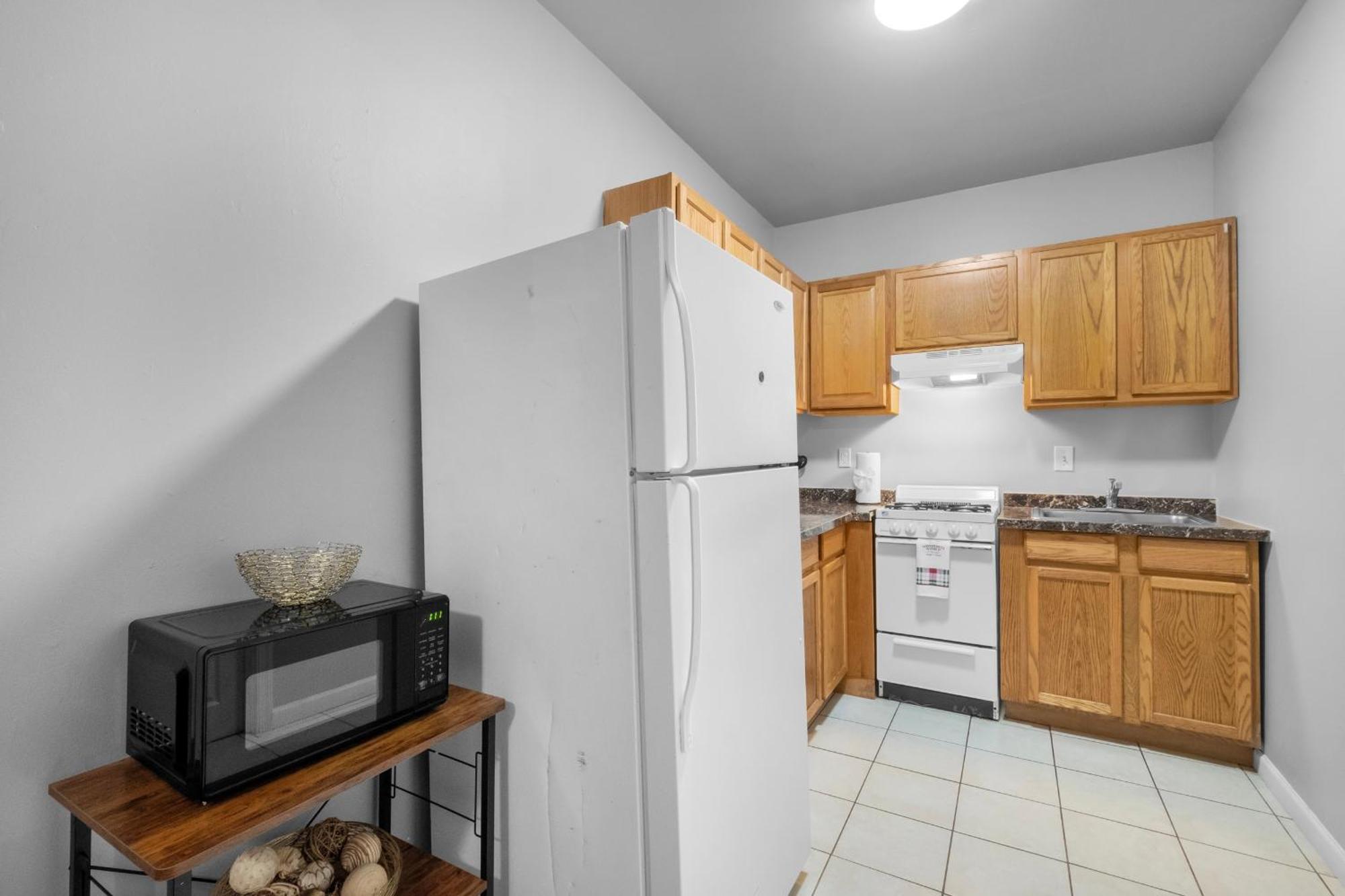 Charming 2br Near Drexel Philadelphia