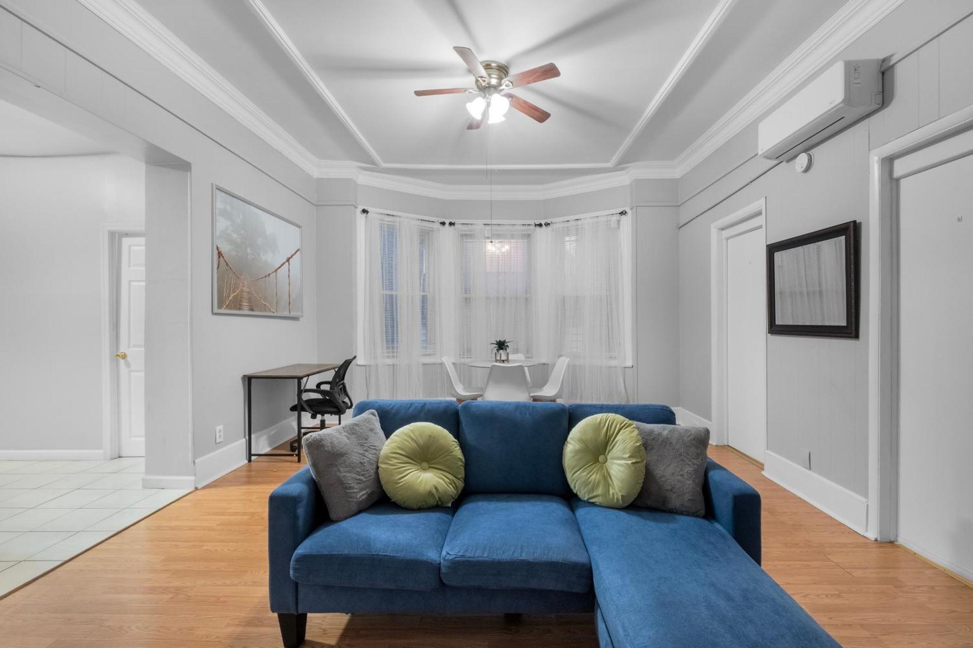 Charming 2br Near Drexel * Philadelphia