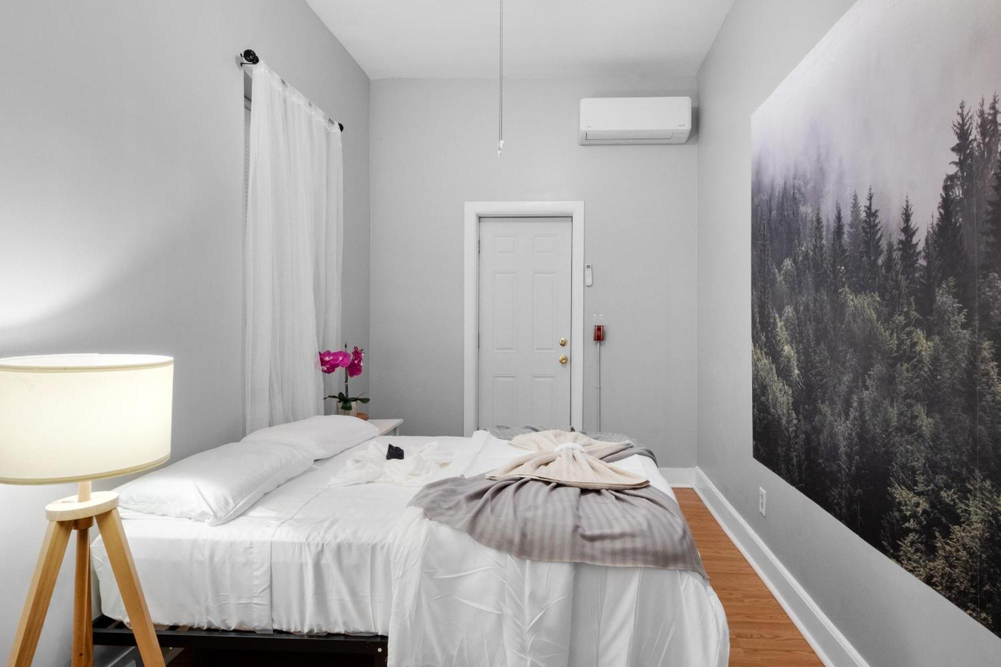 Charming 2br Near Drexel Apartment