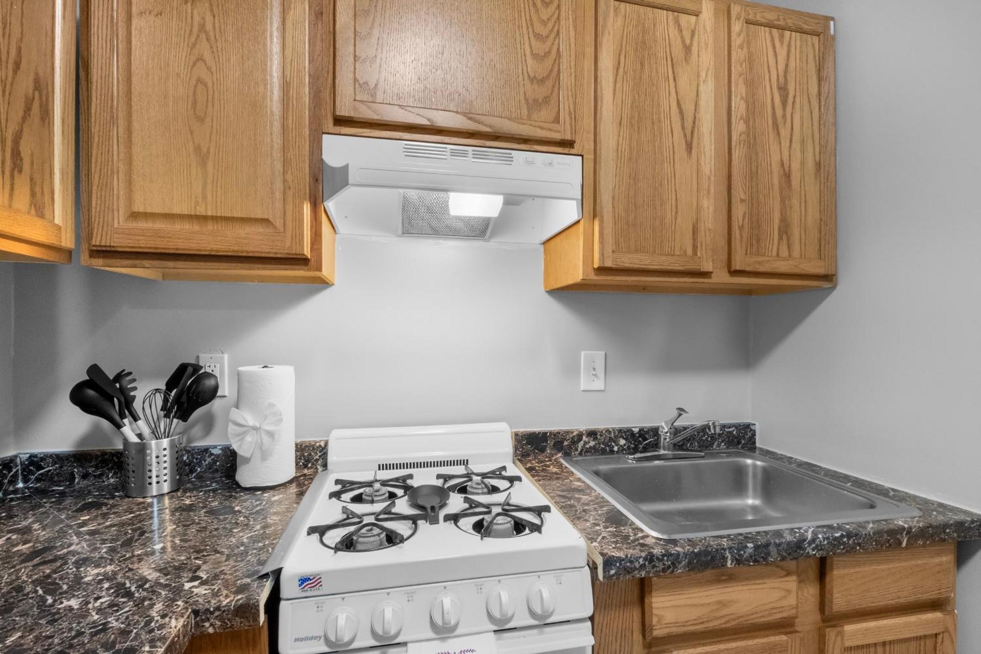 Charming 2br Near Drexel Apartment