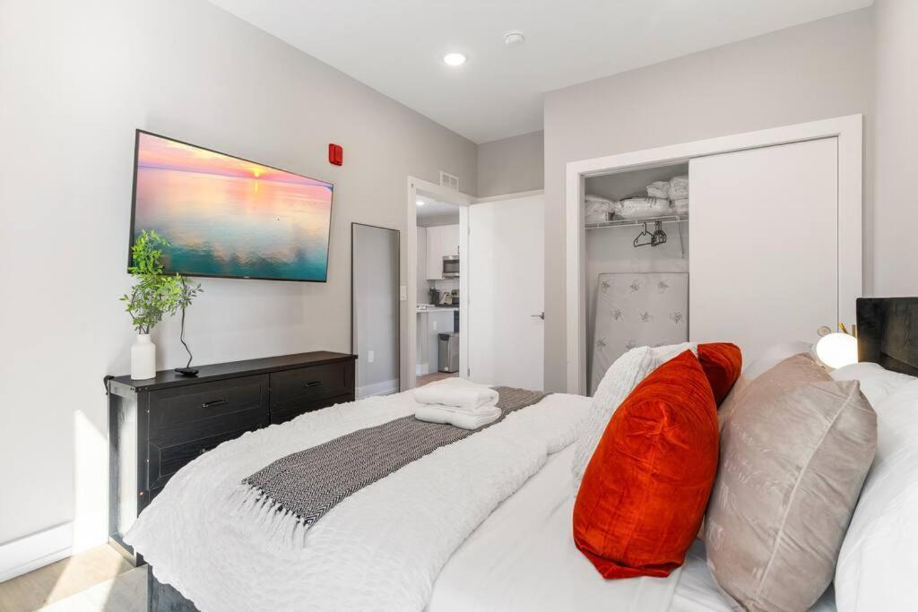Amazing City Views - Sleeps 6 - Near Fishtown Apartment