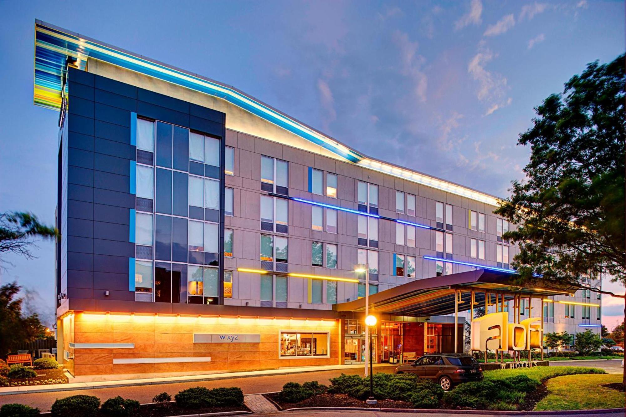 Aloft Airport Hotel