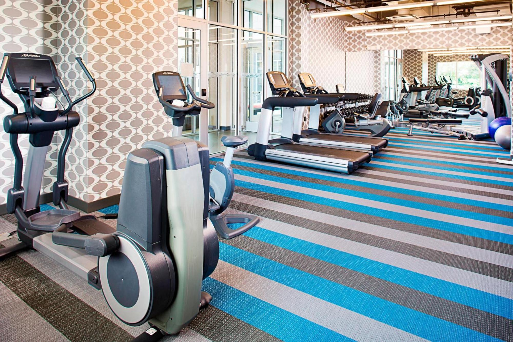 Aloft Airport Philadelphia