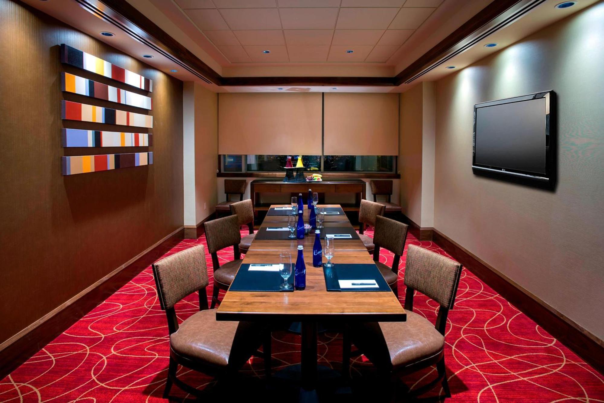 Airport Marriott Hotel