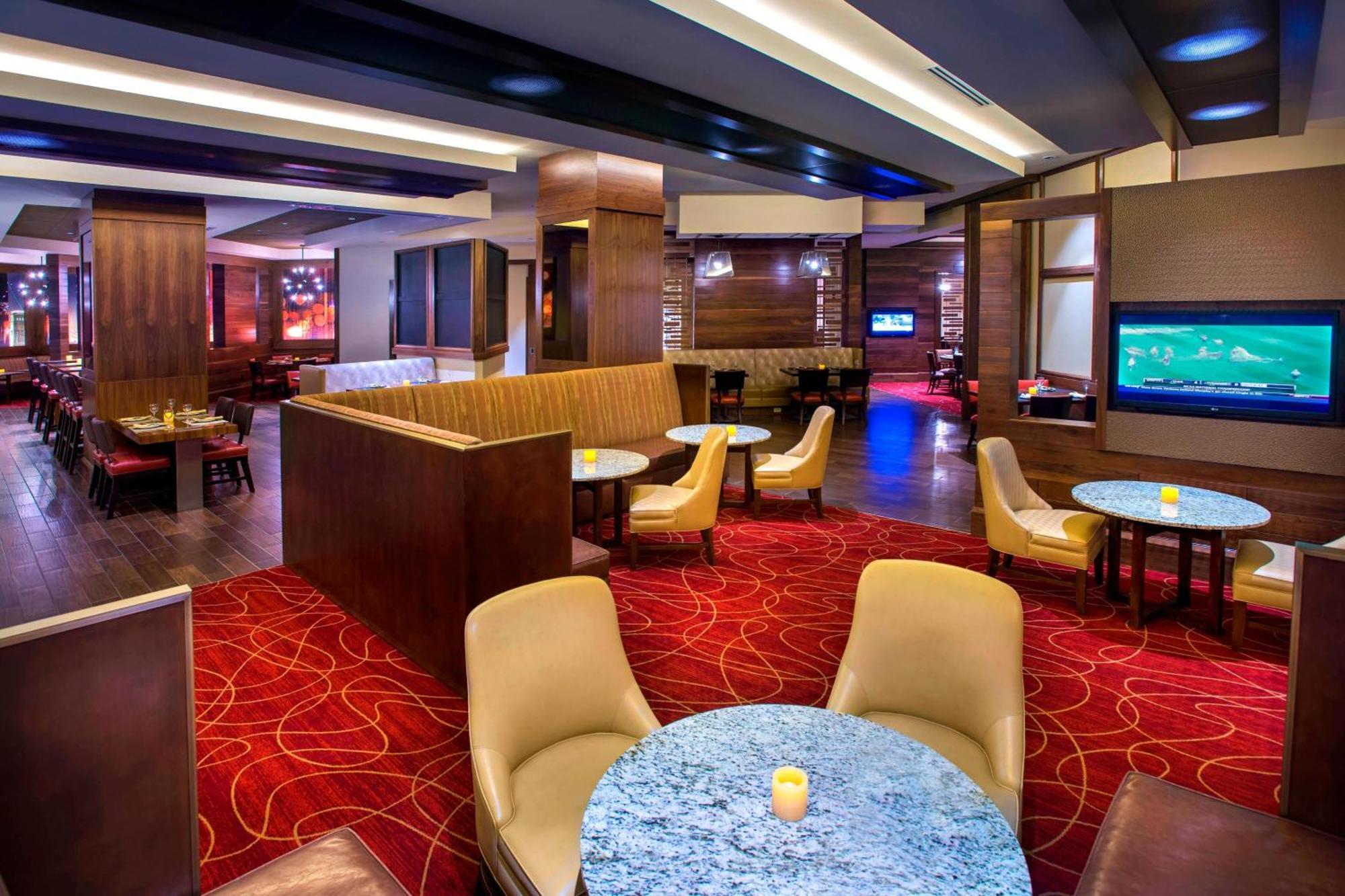 Airport Marriott Hotel 4*