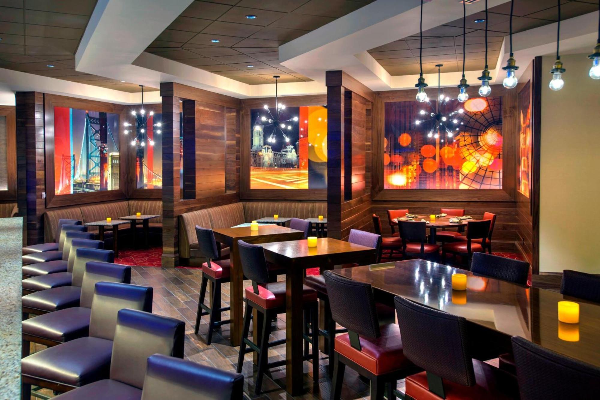 Airport Marriott Hotel 4*