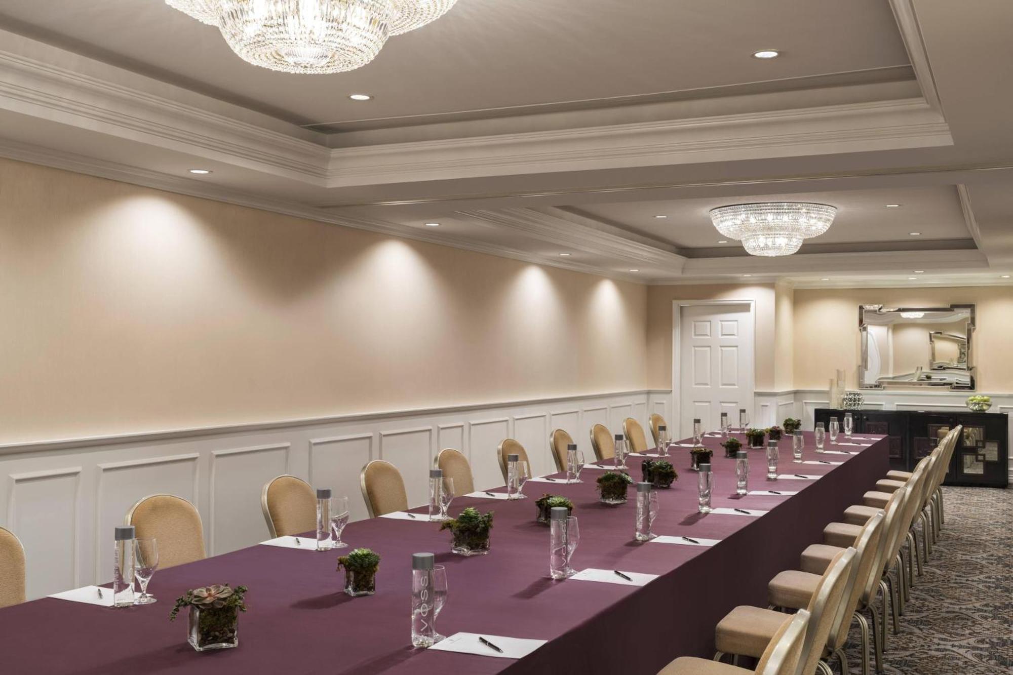 Hotel The Ritz-carlton,