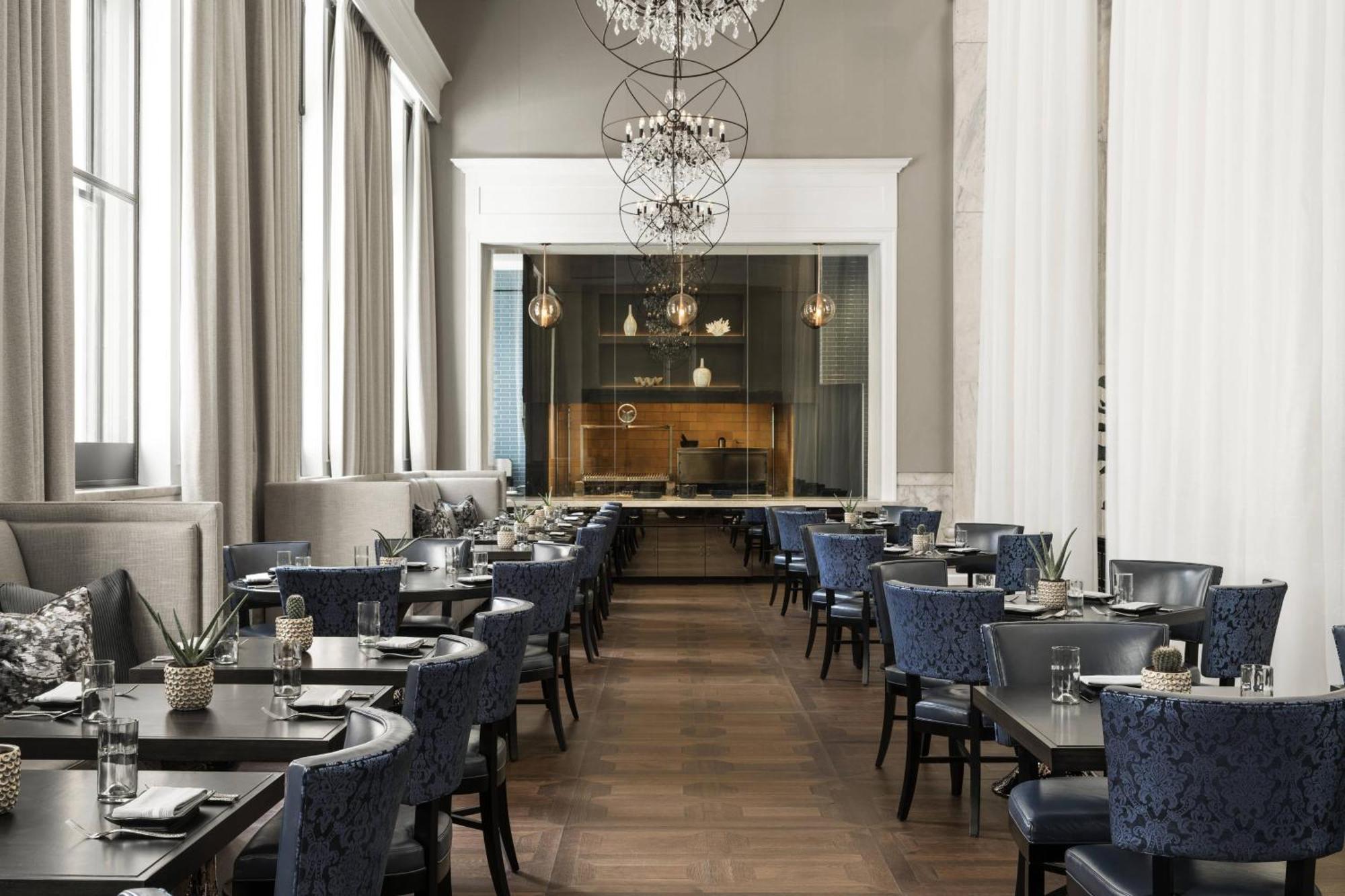 The Ritz-carlton, Hotel 5*