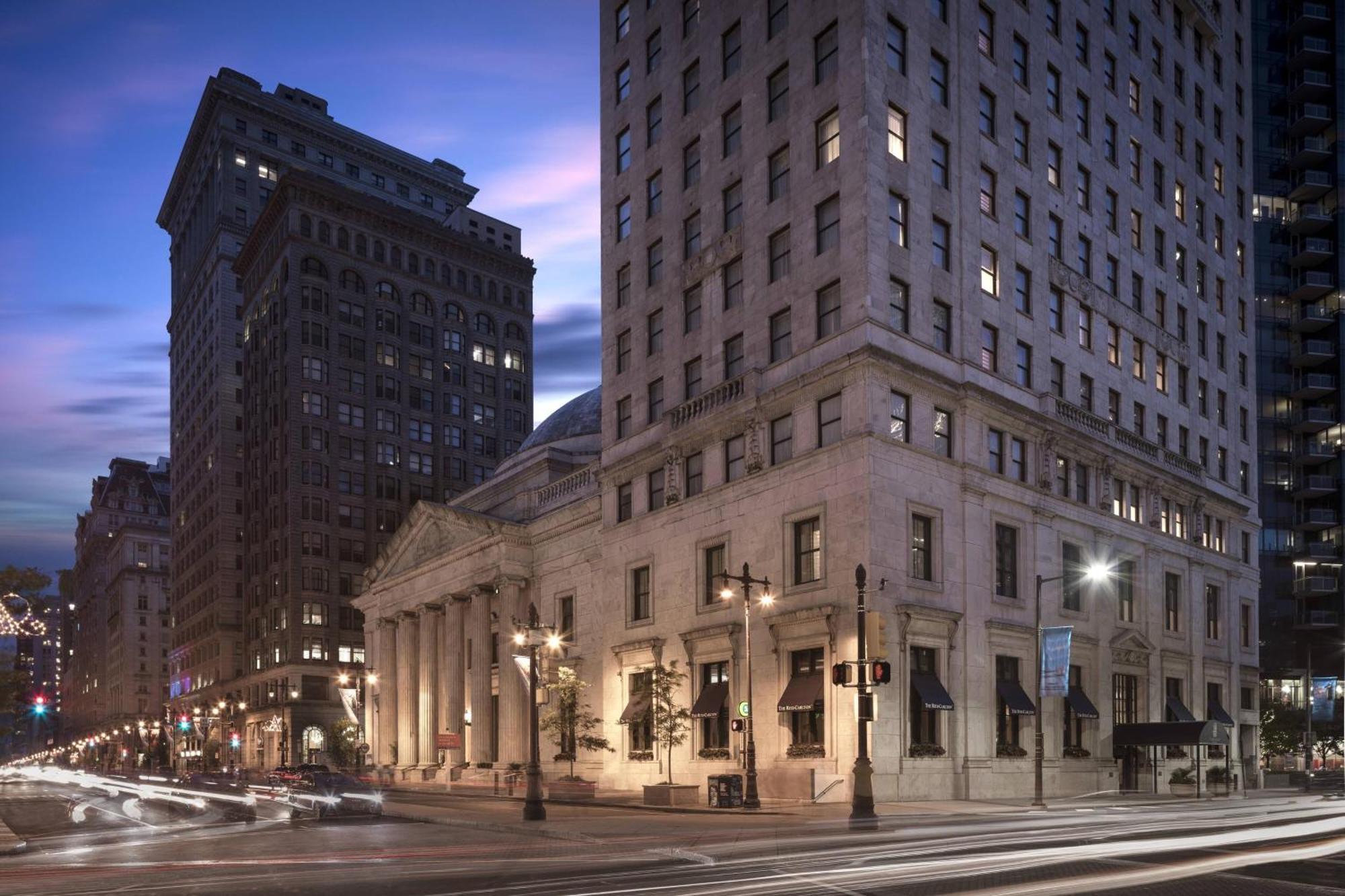 The Ritz-carlton, Hotel